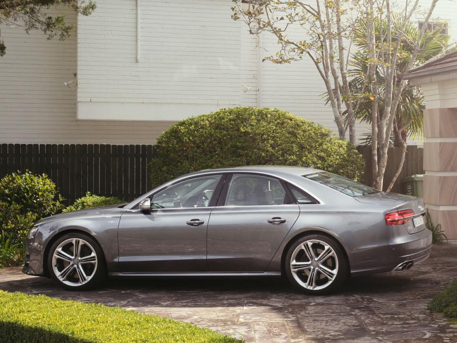  Audi S8 (D4) 2014 года  (AU) (фото 10 из 28)